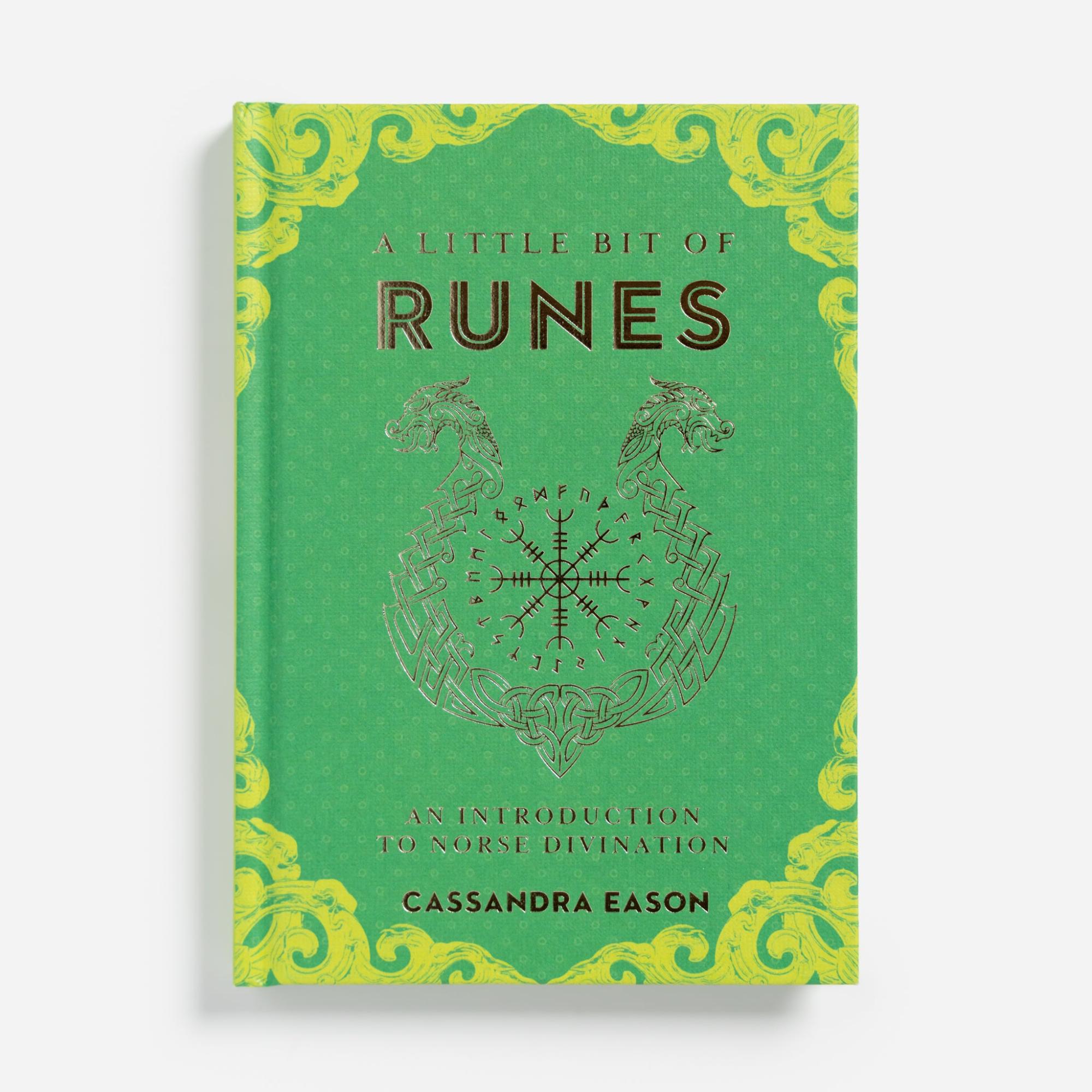 Little Bit of Runes: Introduction to Norse Divination by Cassandra Eason  |  Mythology Books Mythology